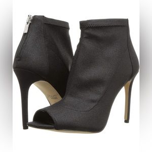 BADGLEY MISCHKA JEWEL MARCY Black Peep Toe Stiletto Ankle Booties US 7